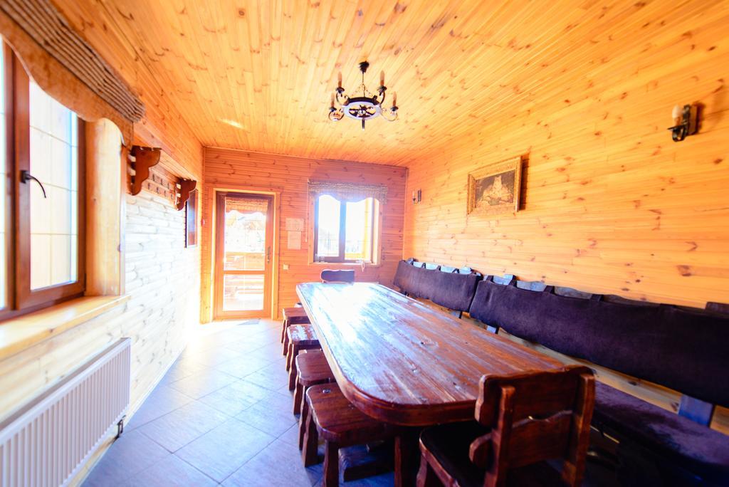 Petrovskyi Brovar Brovary Εξωτερικό φωτογραφία