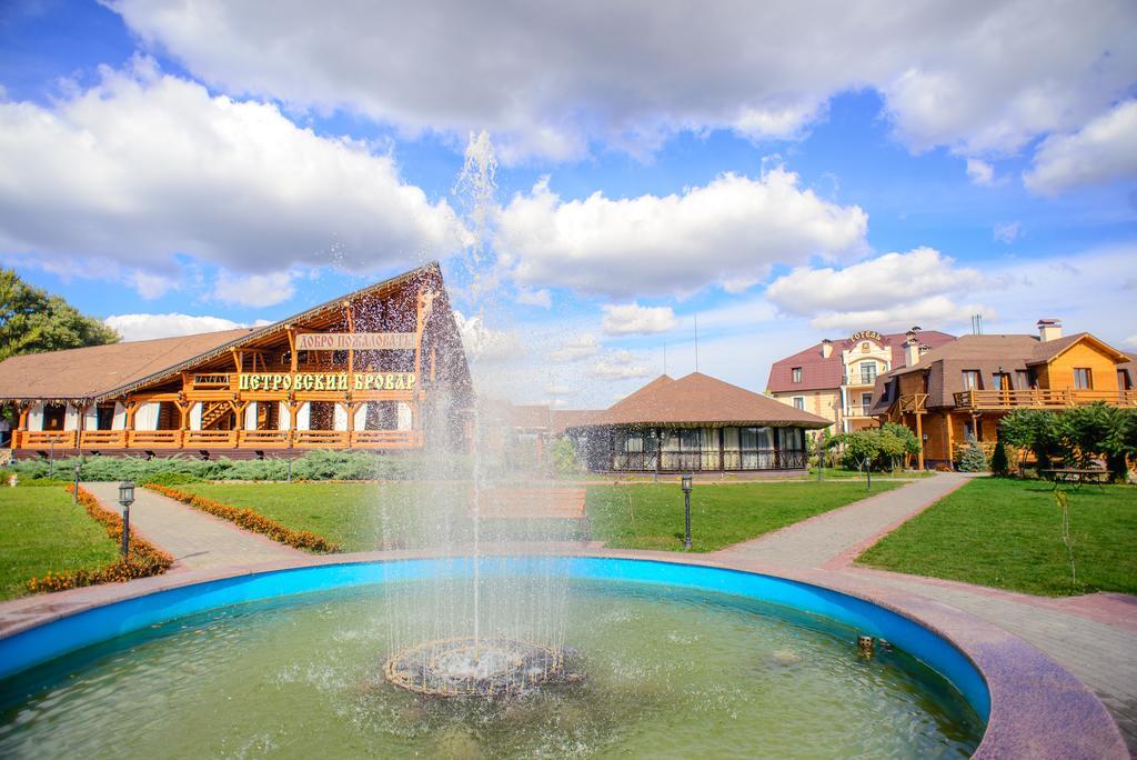Petrovskyi Brovar Brovary Εξωτερικό φωτογραφία