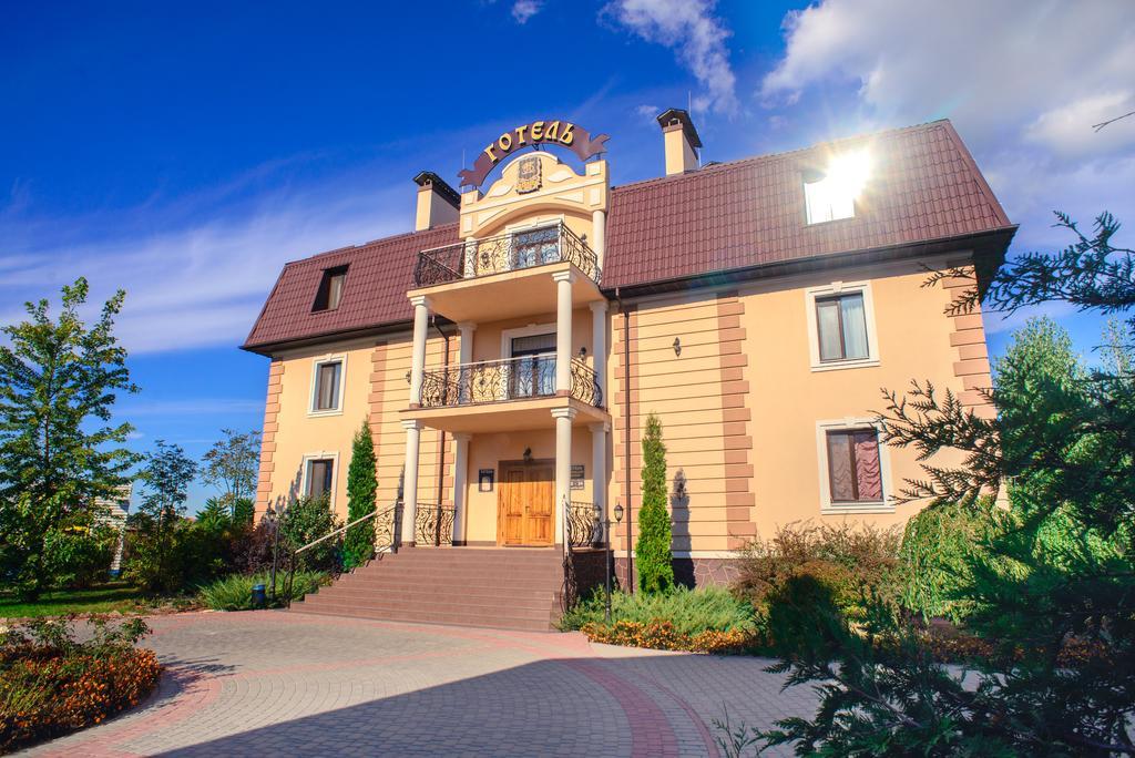 Petrovskyi Brovar Brovary Εξωτερικό φωτογραφία
